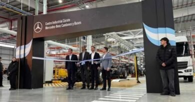 Mercedes-Benz Camiones y Buses Argentina inauguró el Centro Industrial Zárate